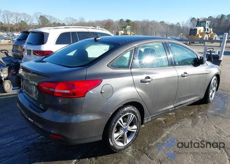 2018 Ford Focus Se z USA, uszkodzony, nr VIN 1FADP3FE5JL275855